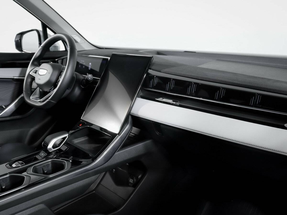 Geely Atlas 2023 года с пробегом. Фото: #8