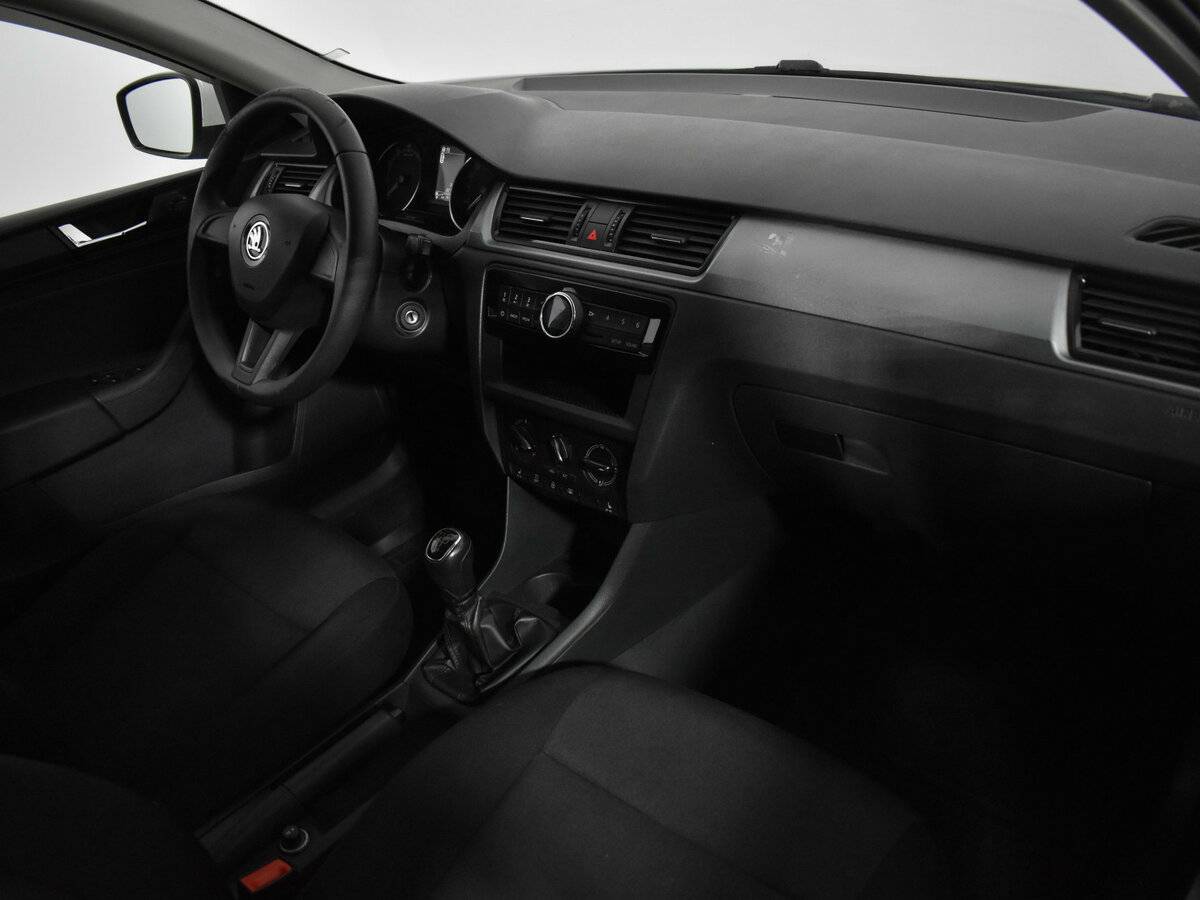 Б/У Шкода Рапид 2017 года. Фото: #10