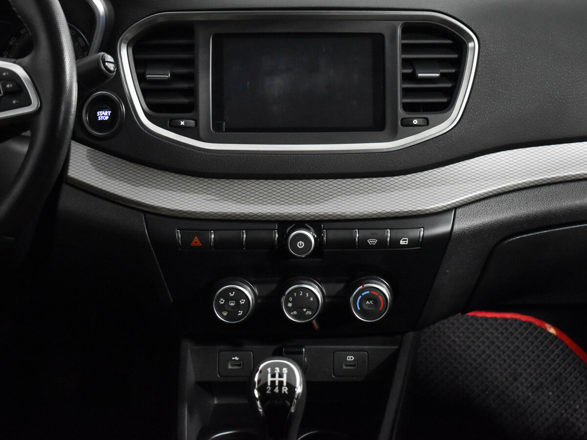 Lada (ВАЗ) Vesta 2023 года с пробегом. Фото: #12