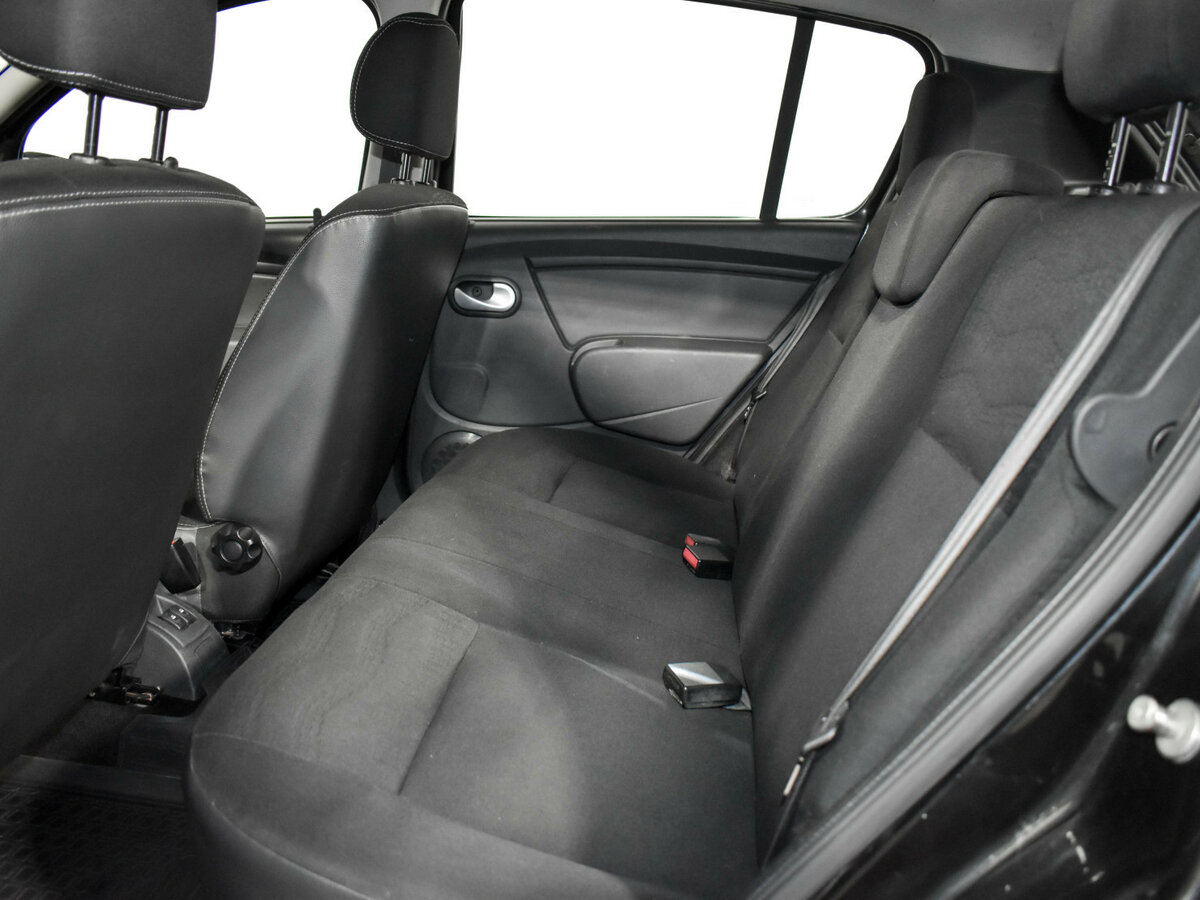 Б/У Рено Сандеро 2012 года. Фото: #11