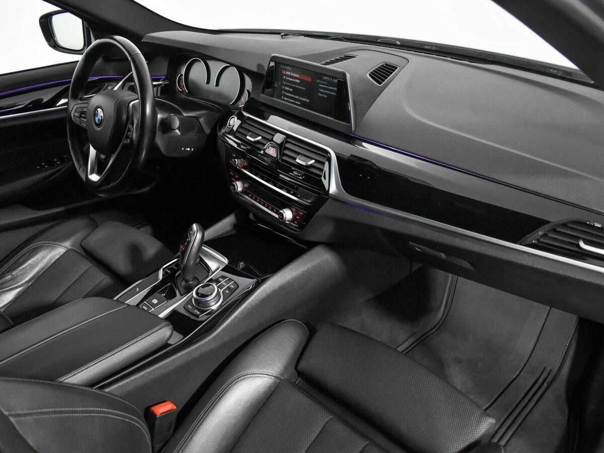BMW 5 серии 2017 года с пробегом. Фото: #11