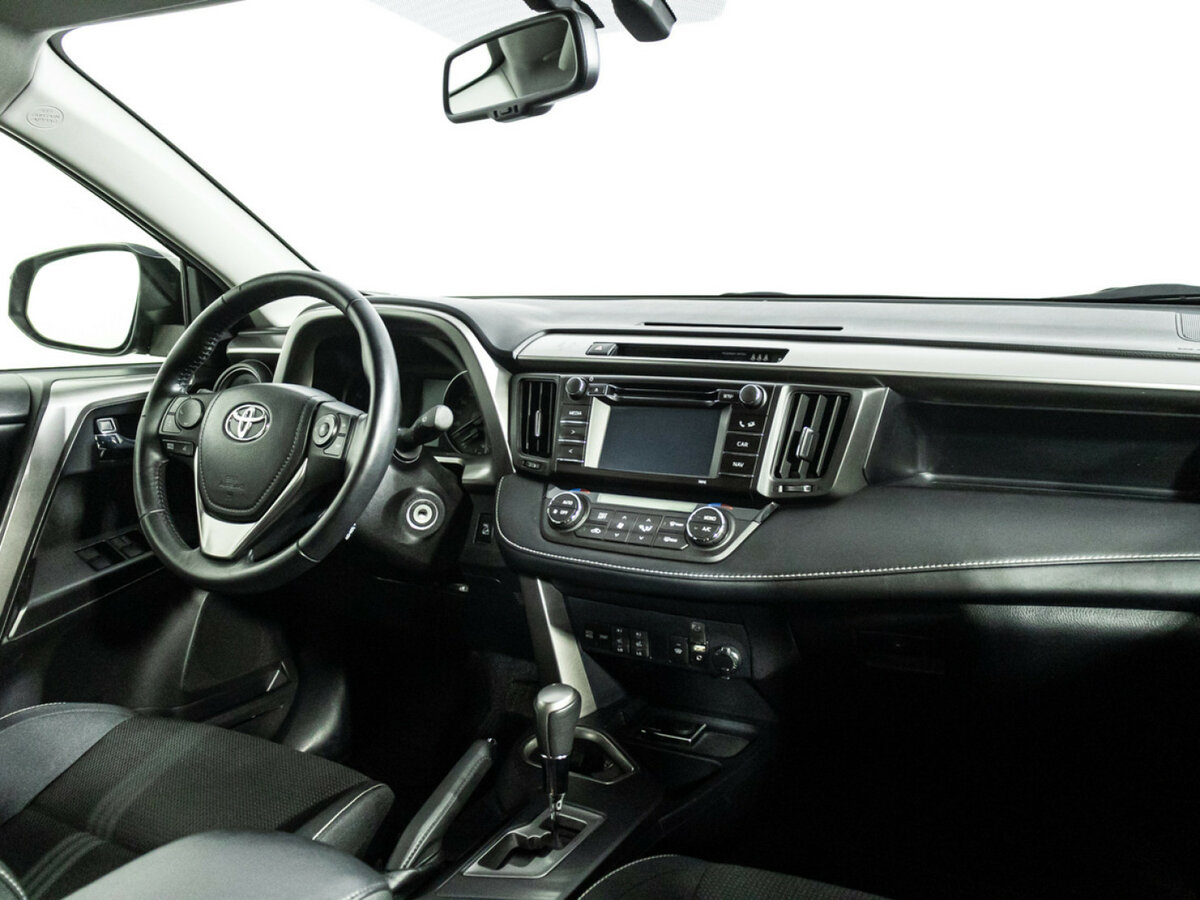 Toyota RAV4 2016 года с пробегом. Фото: #8