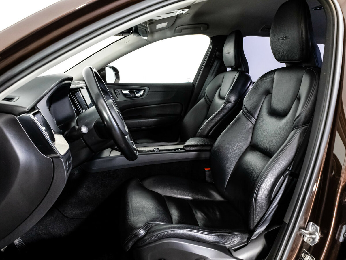 Volvo XC60 2019 года с пробегом. Фото: #15