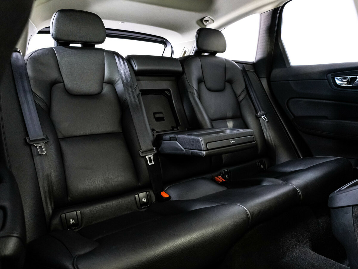 Volvo XC60 2019 года с пробегом. Фото: #17