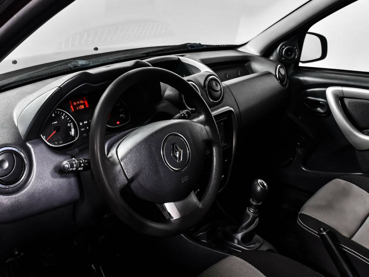 Б/У Рено Дастер 2015 года. Фото: #9