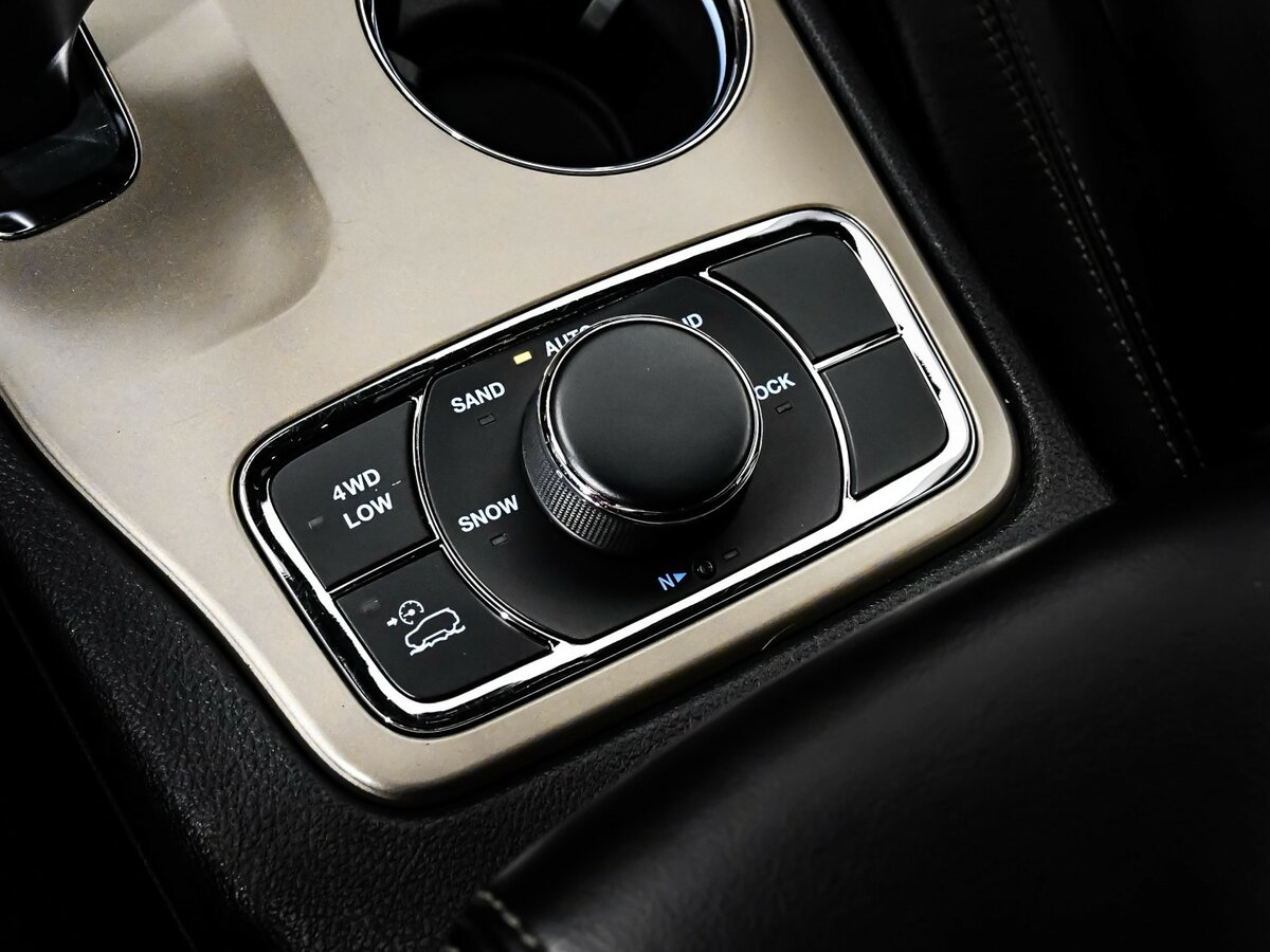 Jeep Grand Cherokee 2014 года с пробегом. Фото: #13