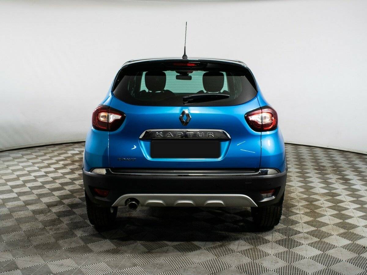 Б/У Рено Каптюр 2017 года. Фото: #4
