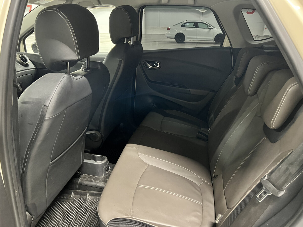 Б/У Рено Каптюр 2019 года. Фото: #11