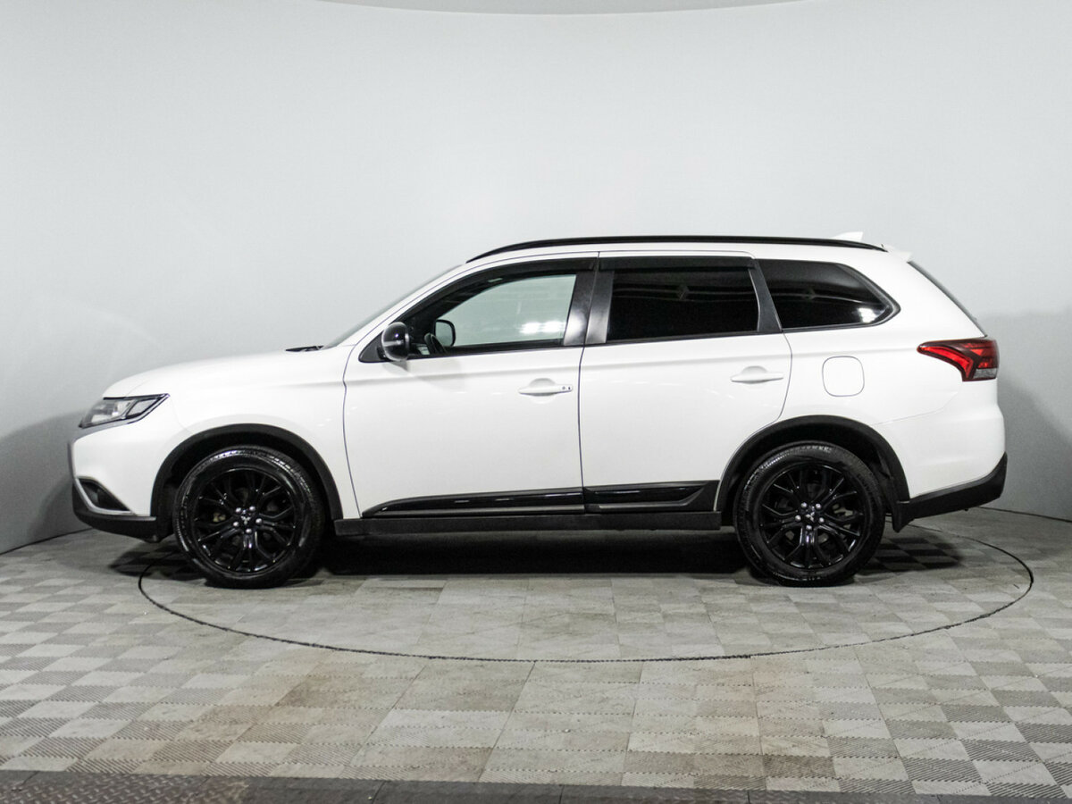 Mitsubishi Outlander 2021 года с пробегом. Фото: #7