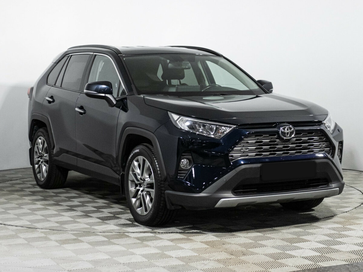 Toyota RAV4 2019 года с пробегом. Фото: #2