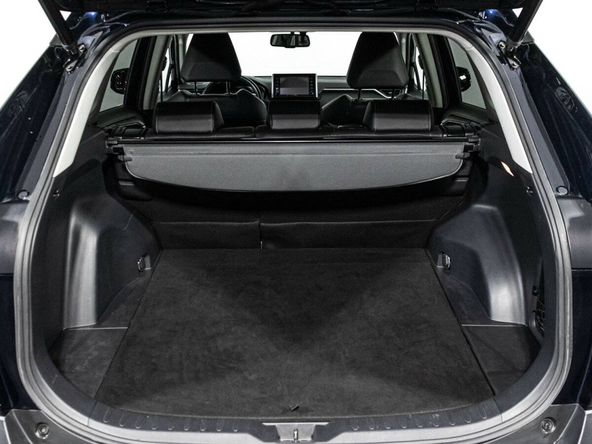 Toyota RAV4 2019 года с пробегом. Фото: #21