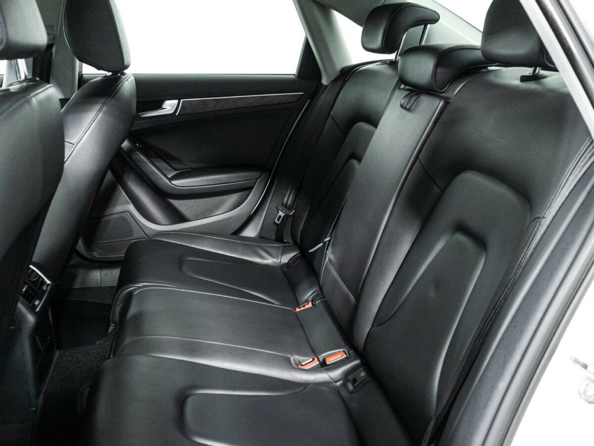 Audi A4 2015 года с пробегом. Фото: #9