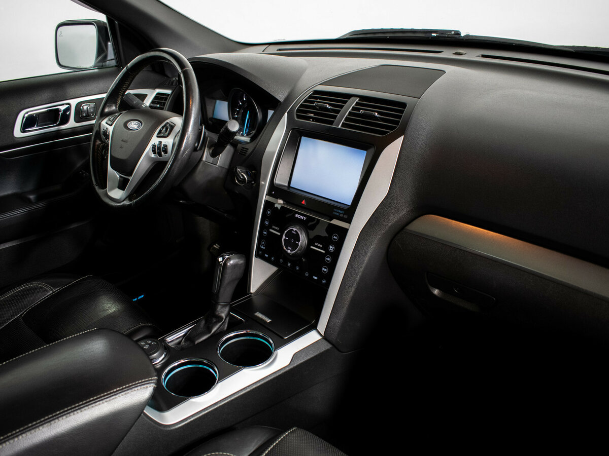 Ford Explorer 2013 года с пробегом. Фото: #12