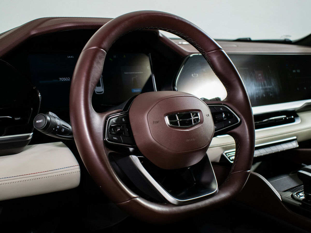 Geely Monjaro 2023 года с пробегом. Фото: #14