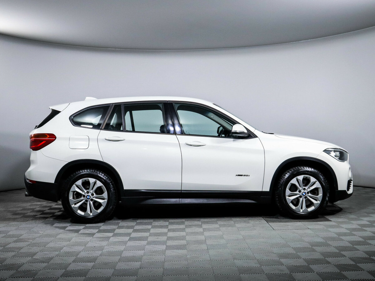 BMW X1 2016 года с пробегом. Фото: #3