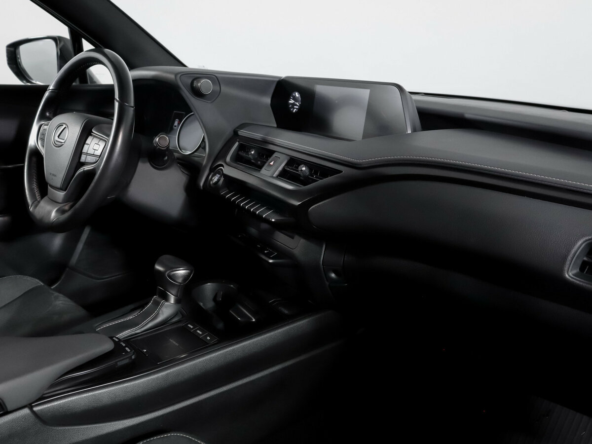 Lexus UX 2019 года с пробегом. Фото: #6