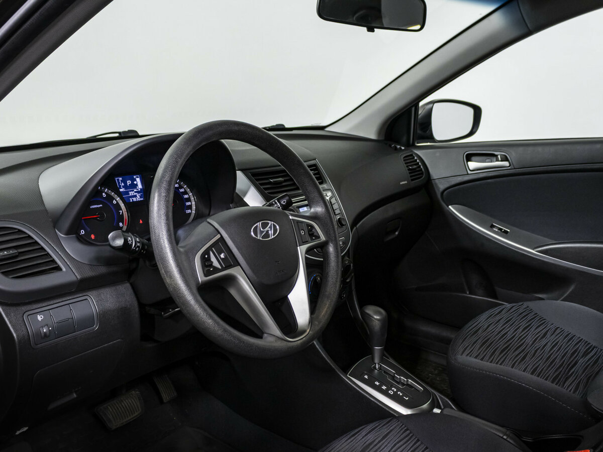 Б/У Хендай Солярис 2015 года. Фото: #8