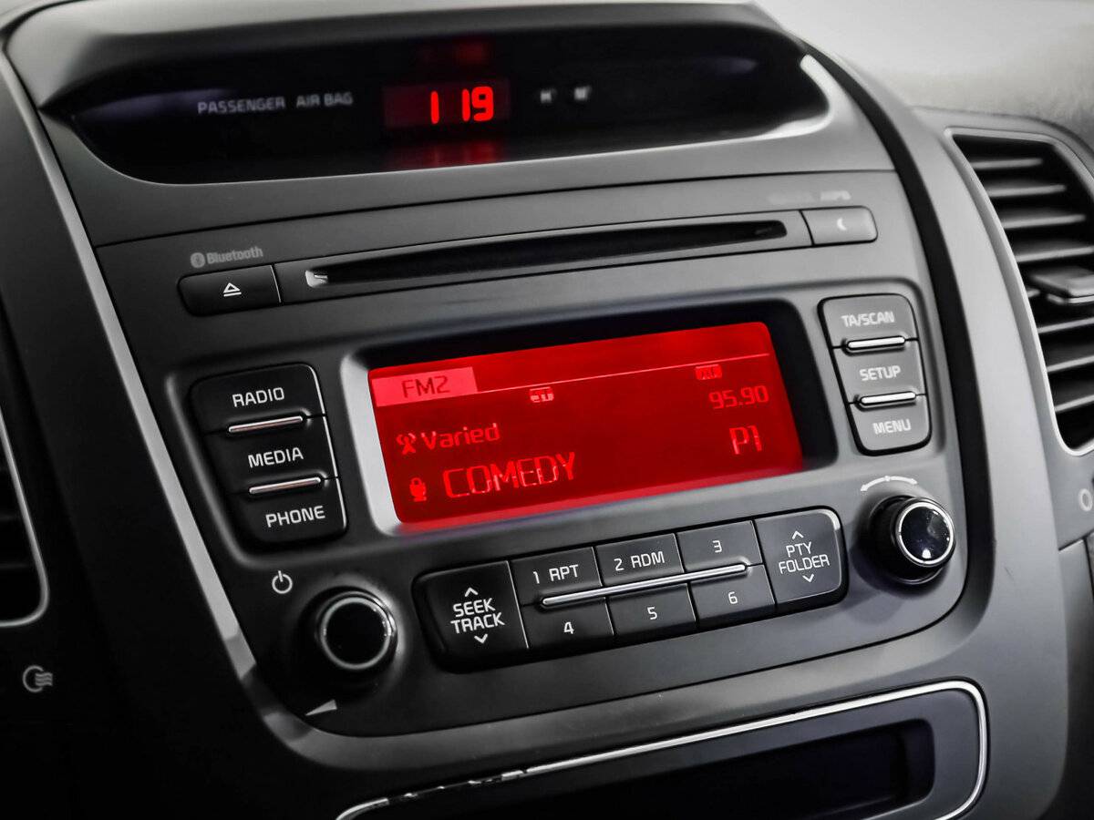 Б/У Киа Соренто 2013 года. Фото: #13