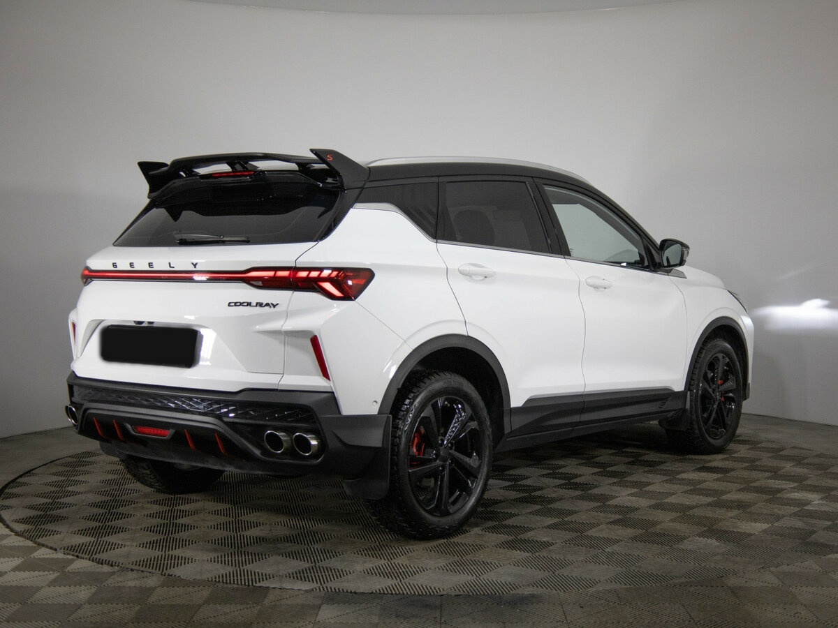Geely Coolray 2023 года с пробегом. Фото: #3
