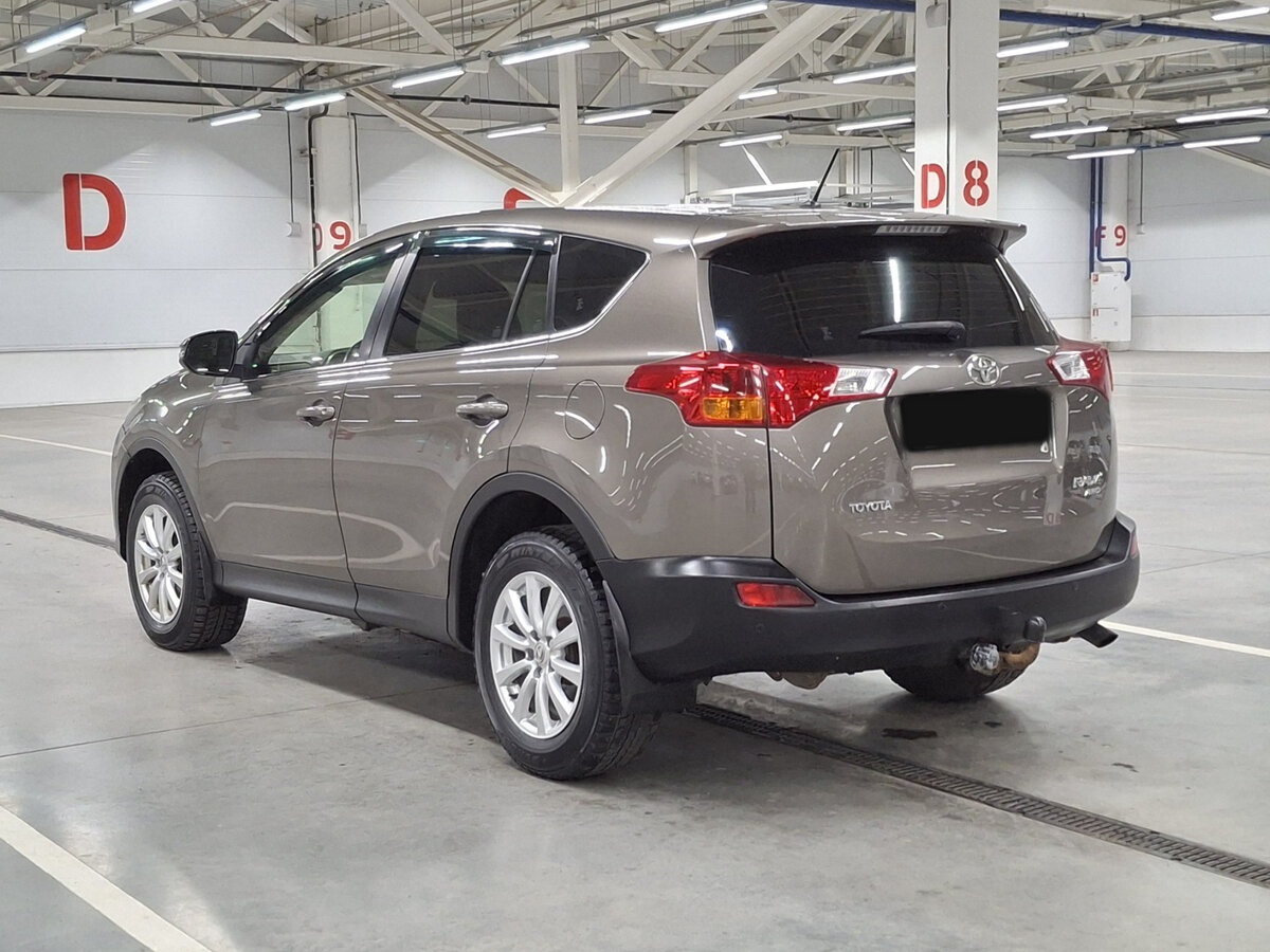 Toyota RAV4 2013 года с пробегом. Фото: #6