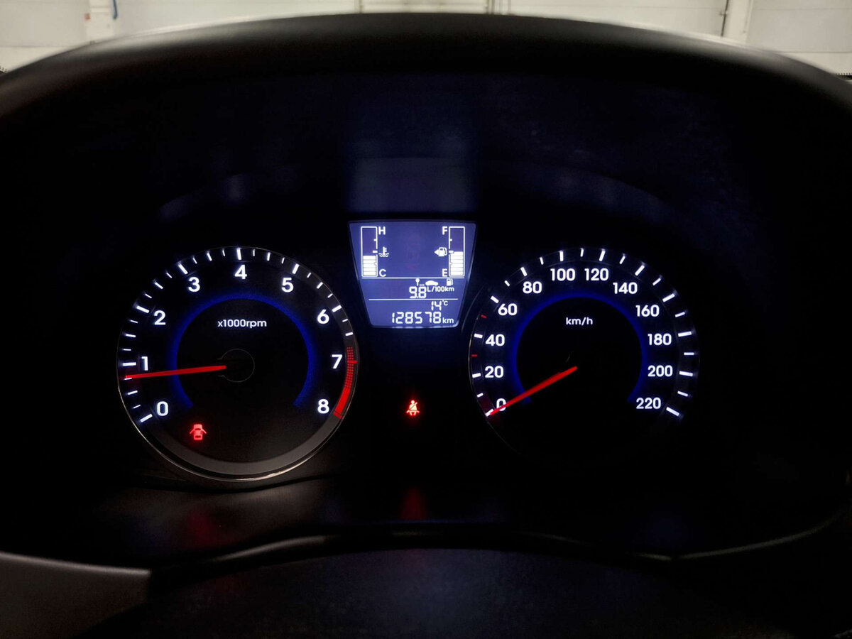 Hyundai Solaris 2016 года с пробегом. Фото: #12