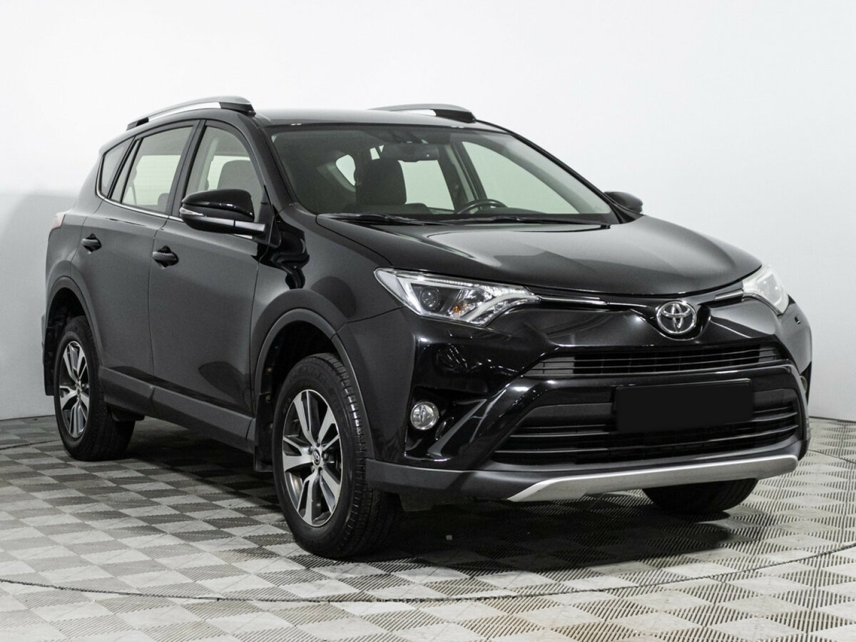 Toyota RAV4 2015 года с пробегом. Фото: #2