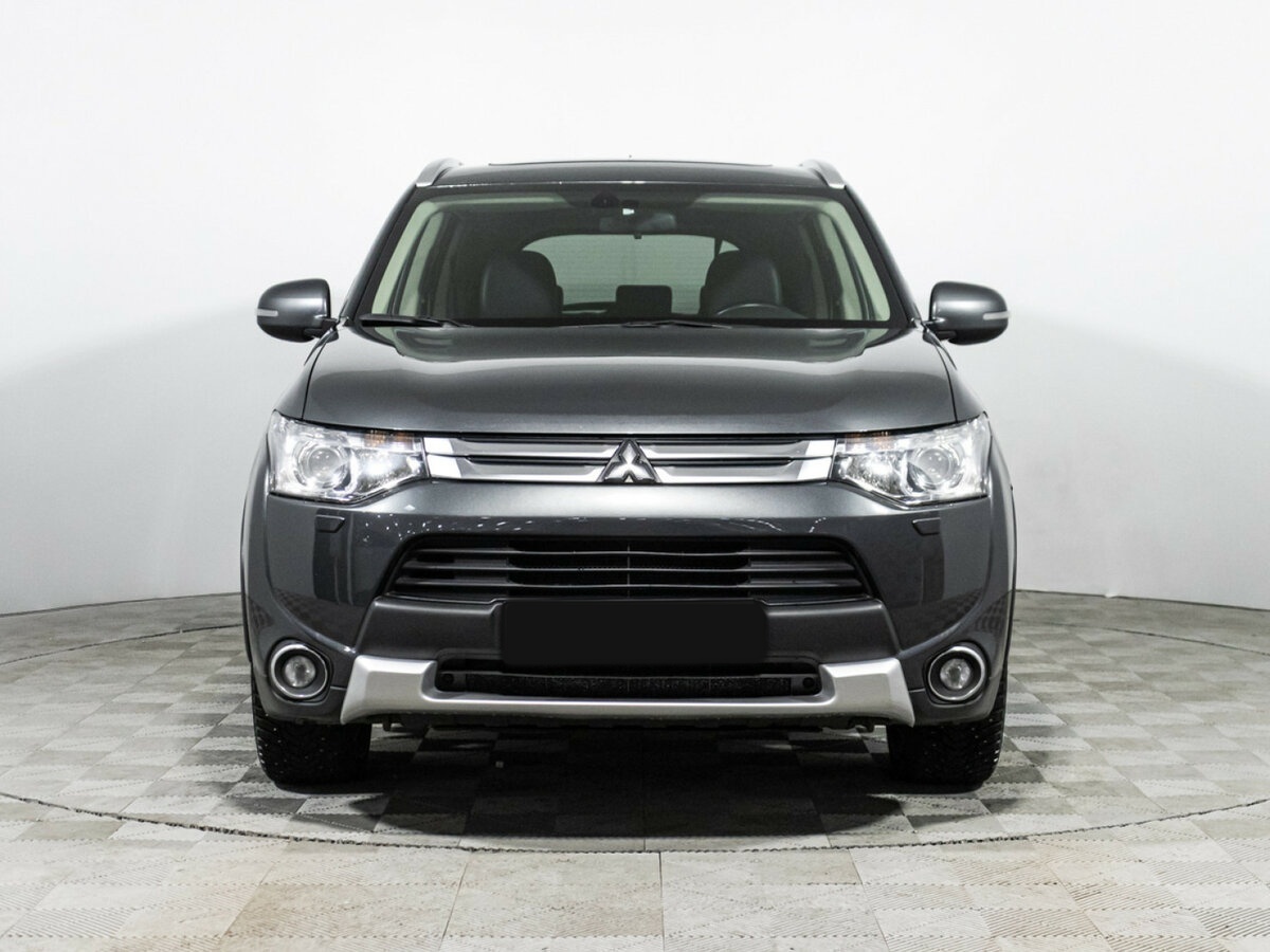 Mitsubishi Outlander 2014 года с пробегом. Фото: #1