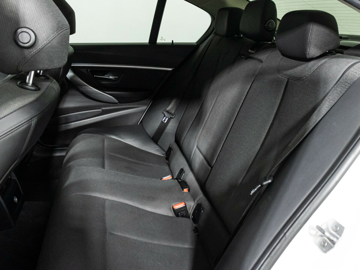 BMW 3 серии 2018 года с пробегом. Фото: #9