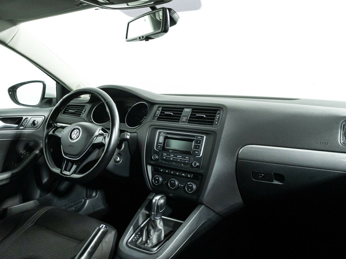 Б/У Фольксваген Джетта 2016 года. Фото: #8