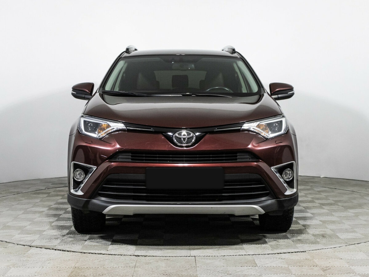 Toyota RAV4 2016 года с пробегом. Фото: #1