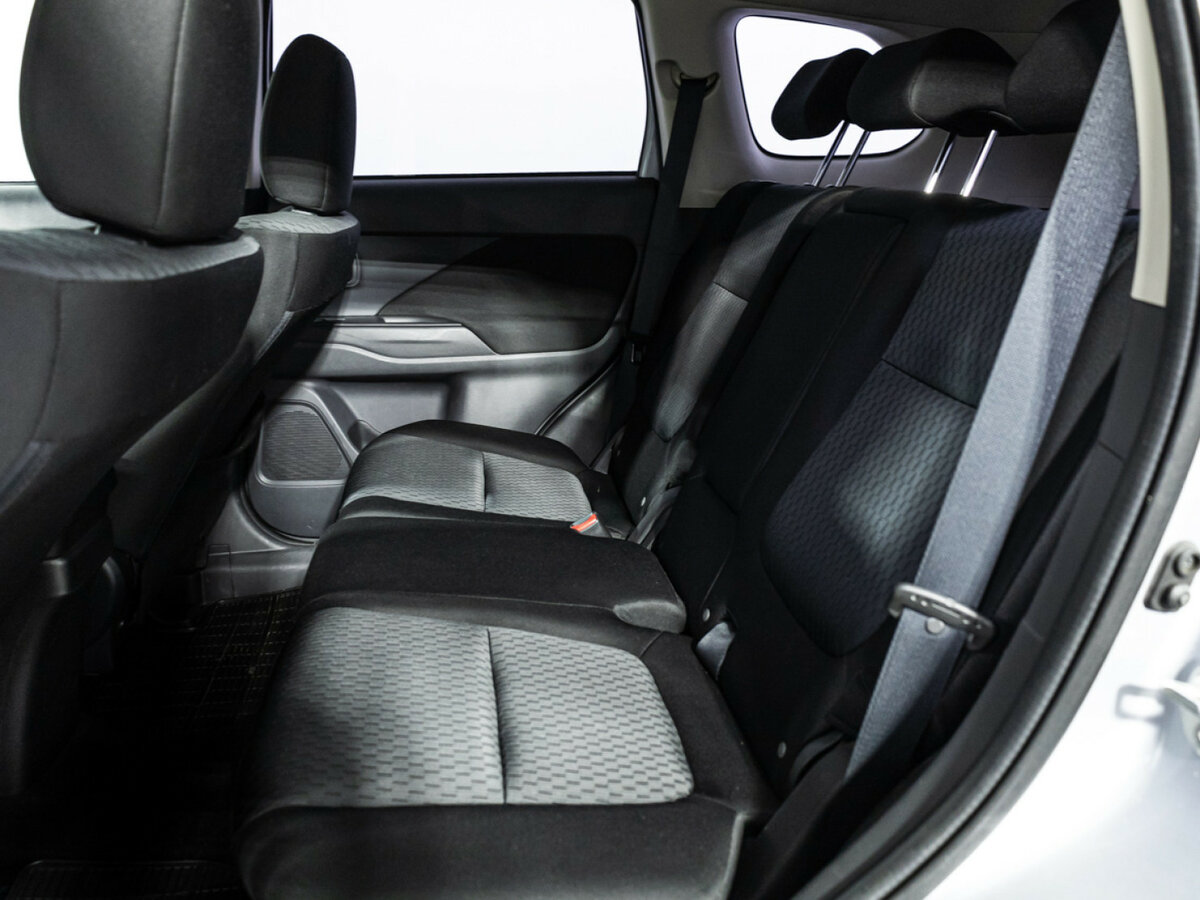 Mitsubishi Outlander 2013 года с пробегом. Фото: #7