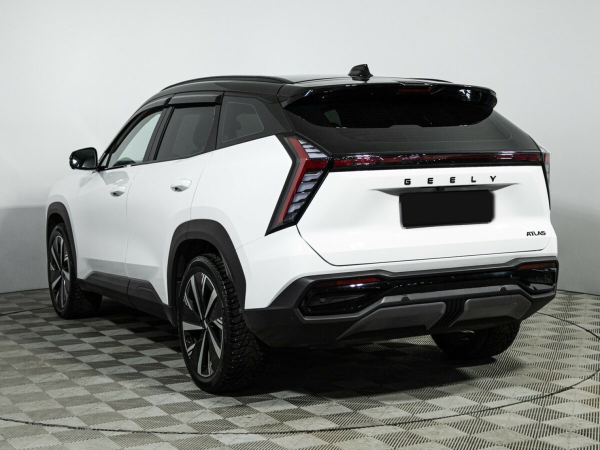 Geely Atlas 2024 года с пробегом. Фото: #6