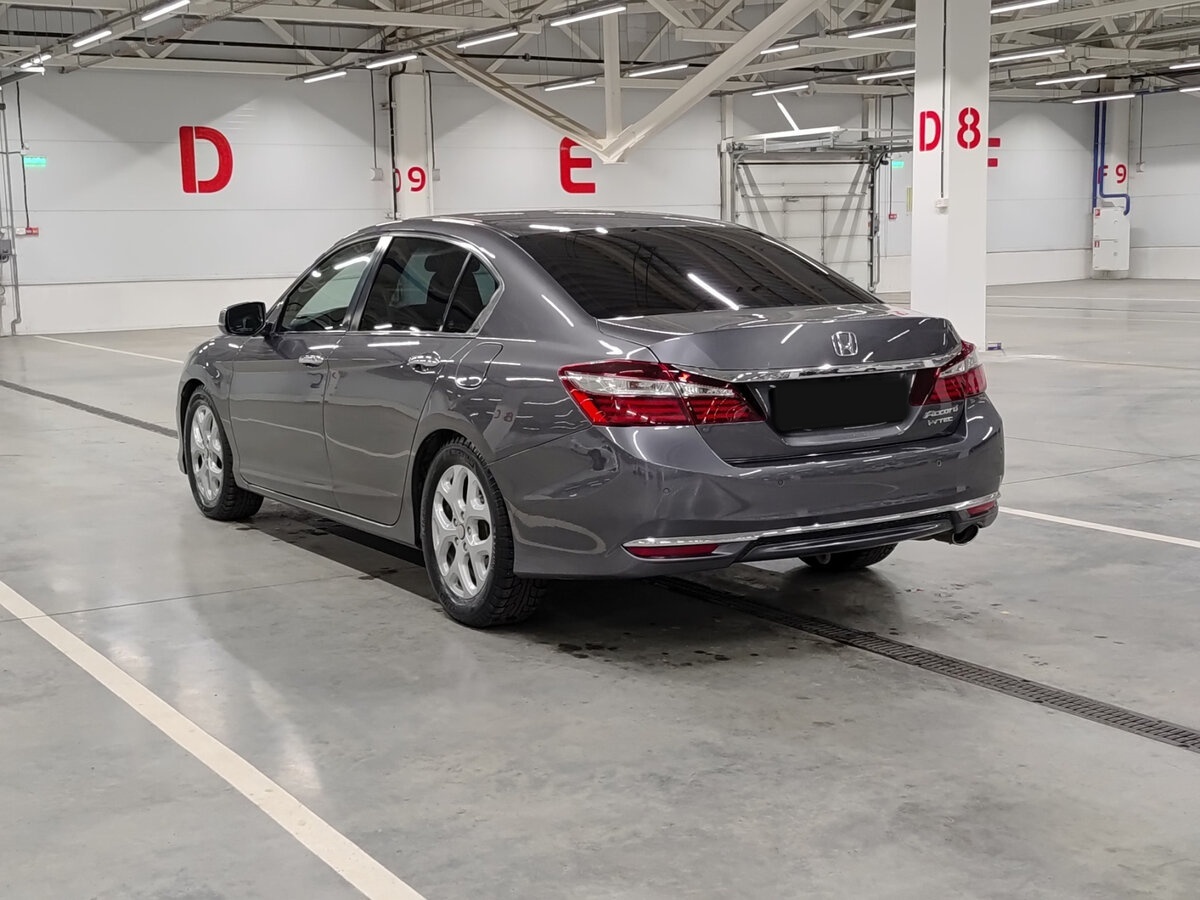 Honda Accord 2016 года с пробегом. Фото: #6