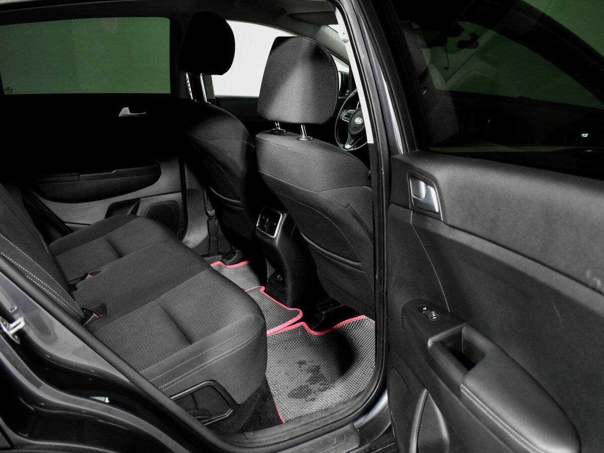 Б/У Киа Спортейдж 2017 года. Фото: #11