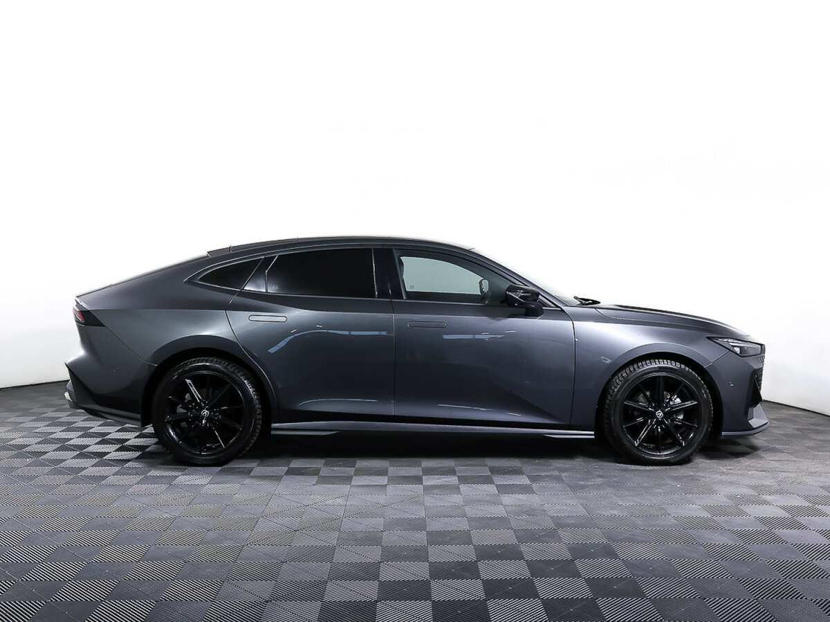 Changan UNI-V 2023 года с пробегом. Фото: #3