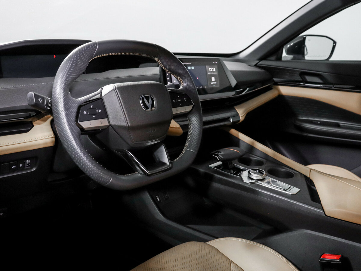 Changan UNI-V 2022 года с пробегом. Фото: #13