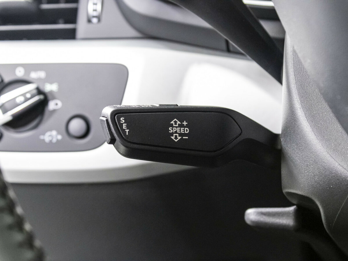 Audi A4 2018 года с пробегом. Фото: #16