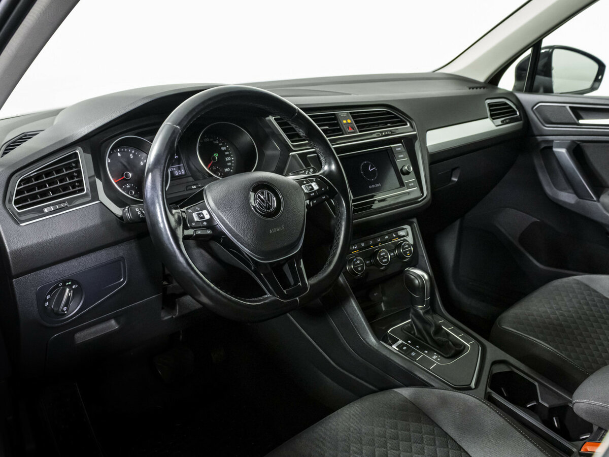 Volkswagen Tiguan 2018 года с пробегом. Фото: #5