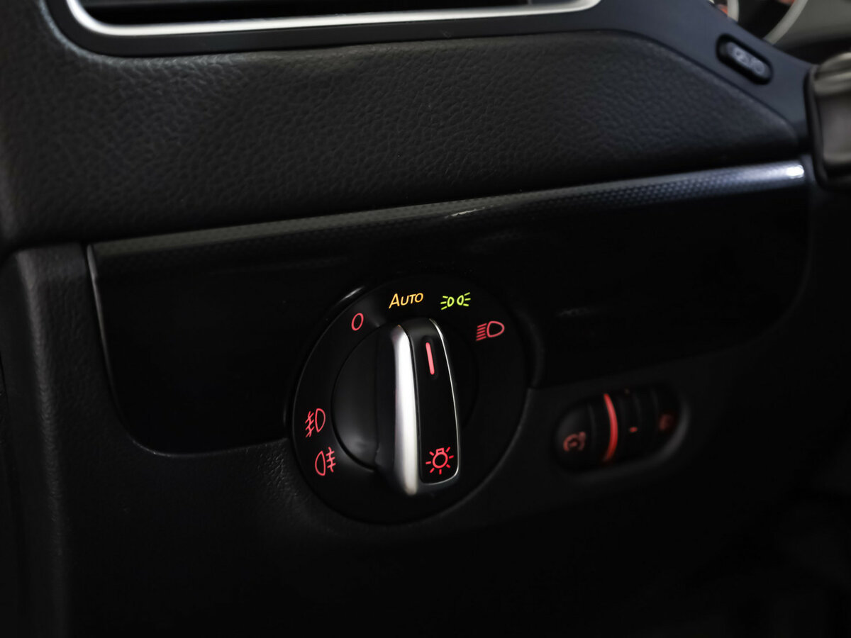 Volkswagen Jetta 2014 года с пробегом. Фото: #10