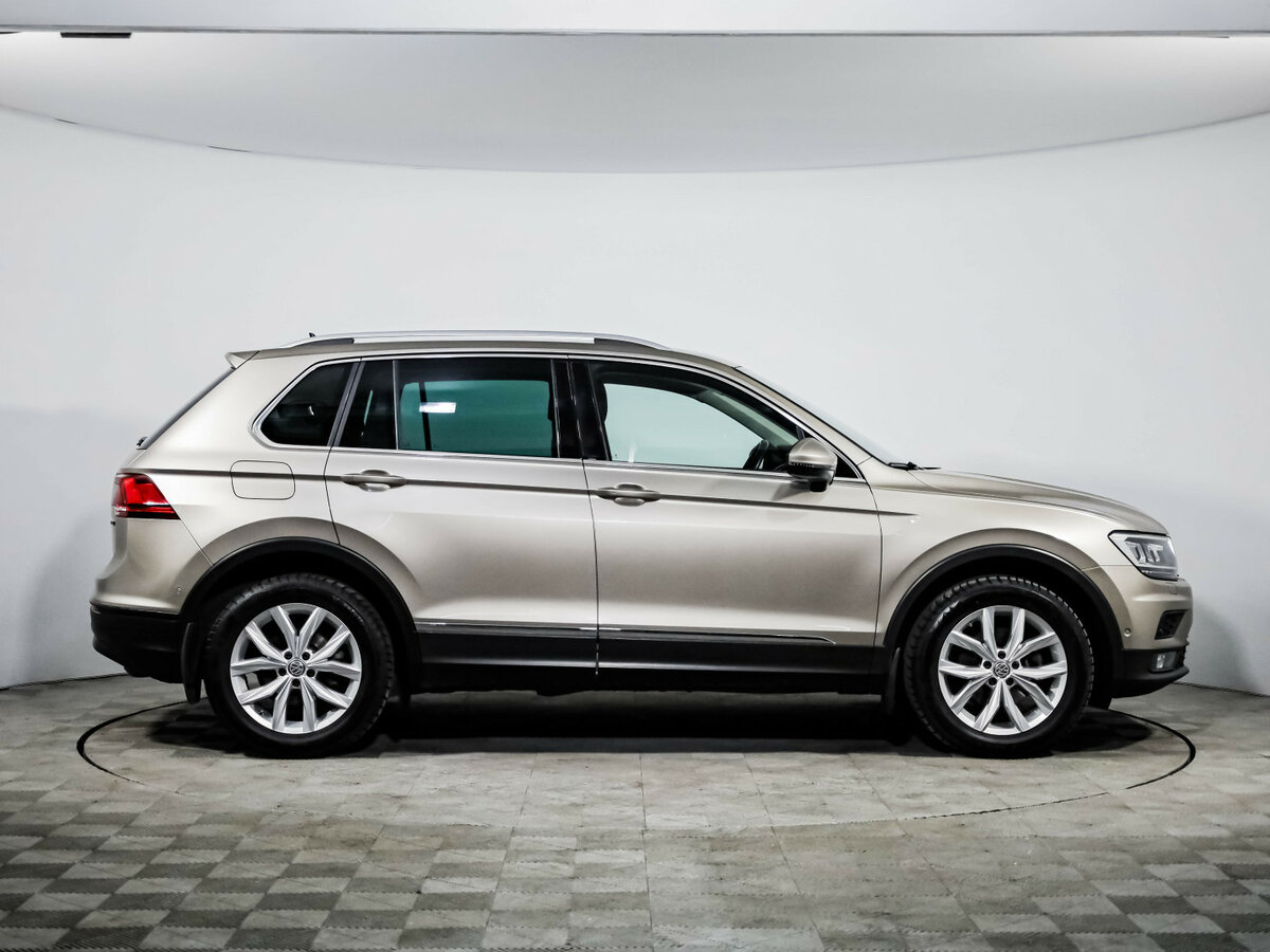 Volkswagen Tiguan 2020 года с пробегом. Фото: #3