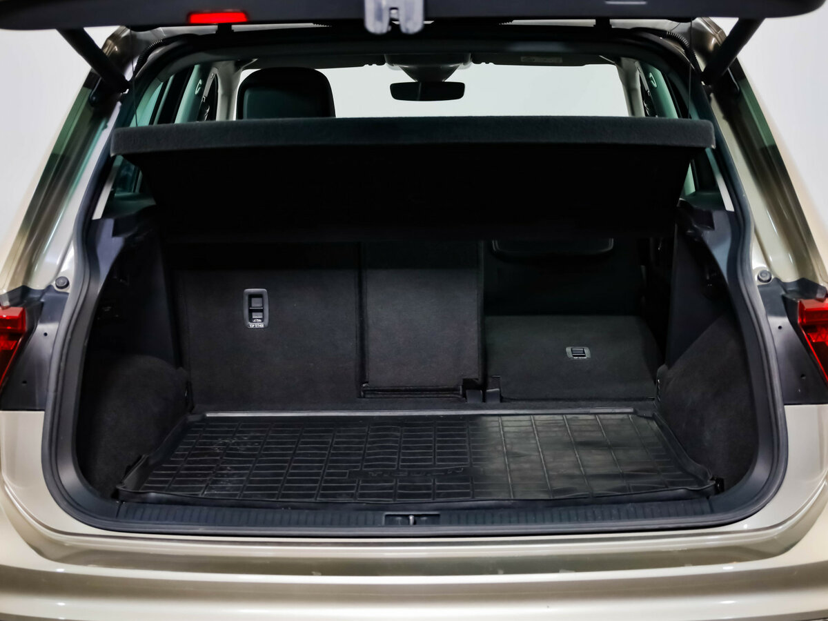 Volkswagen Tiguan 2020 года с пробегом. Фото: #30