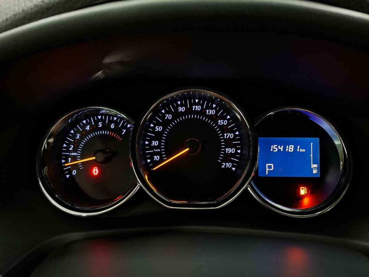 Renault Sandero 2016 года с пробегом. Фото: #12