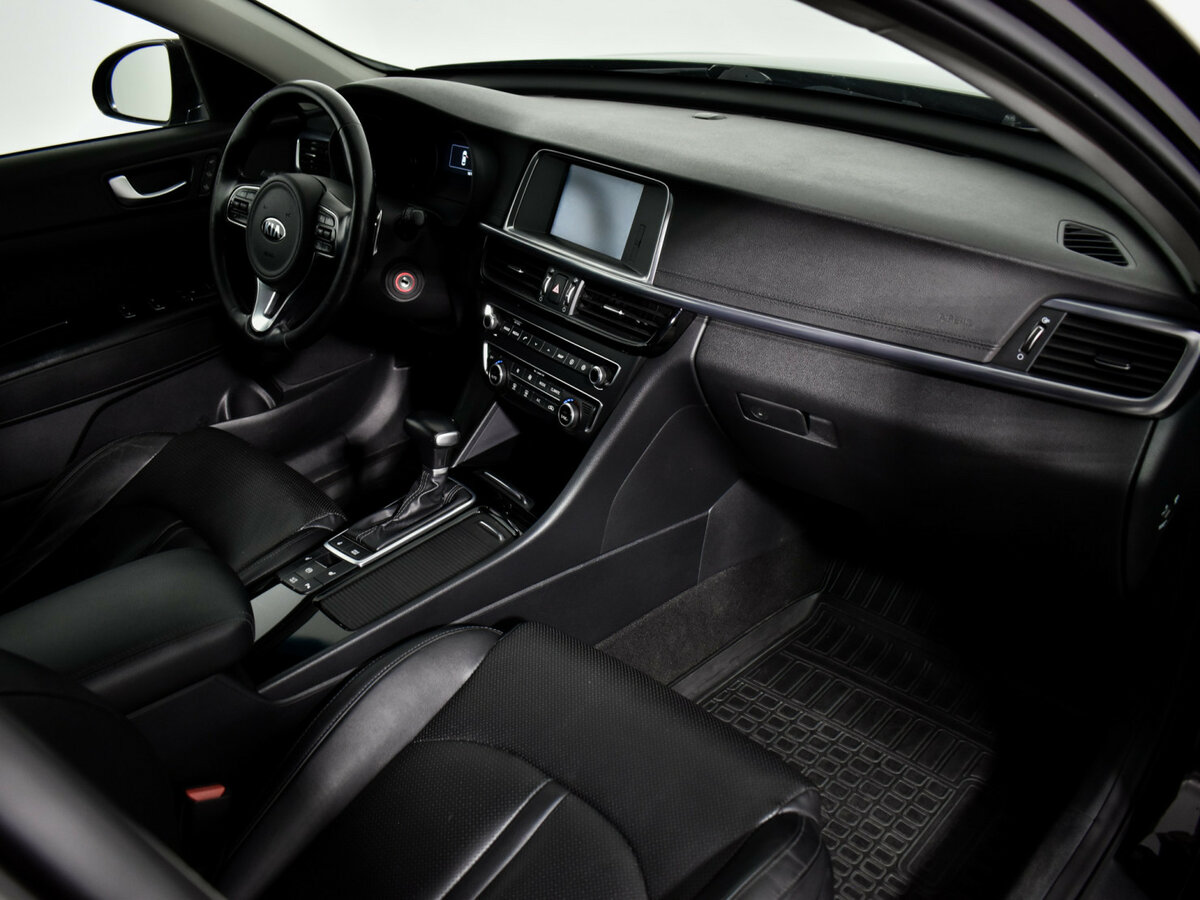 Б/У Киа Оптима 2017 года. Фото: #10