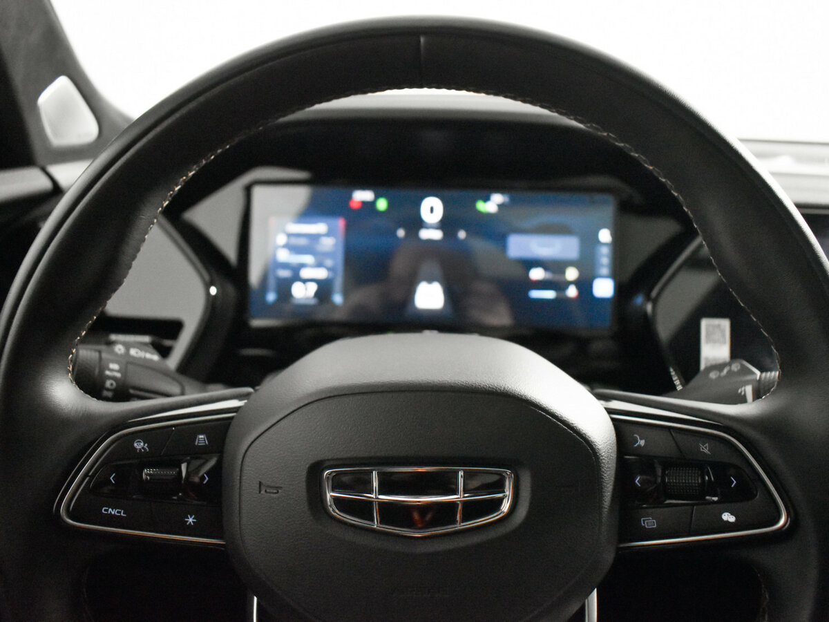 Geely Monjaro 2023 года с пробегом. Фото: #15