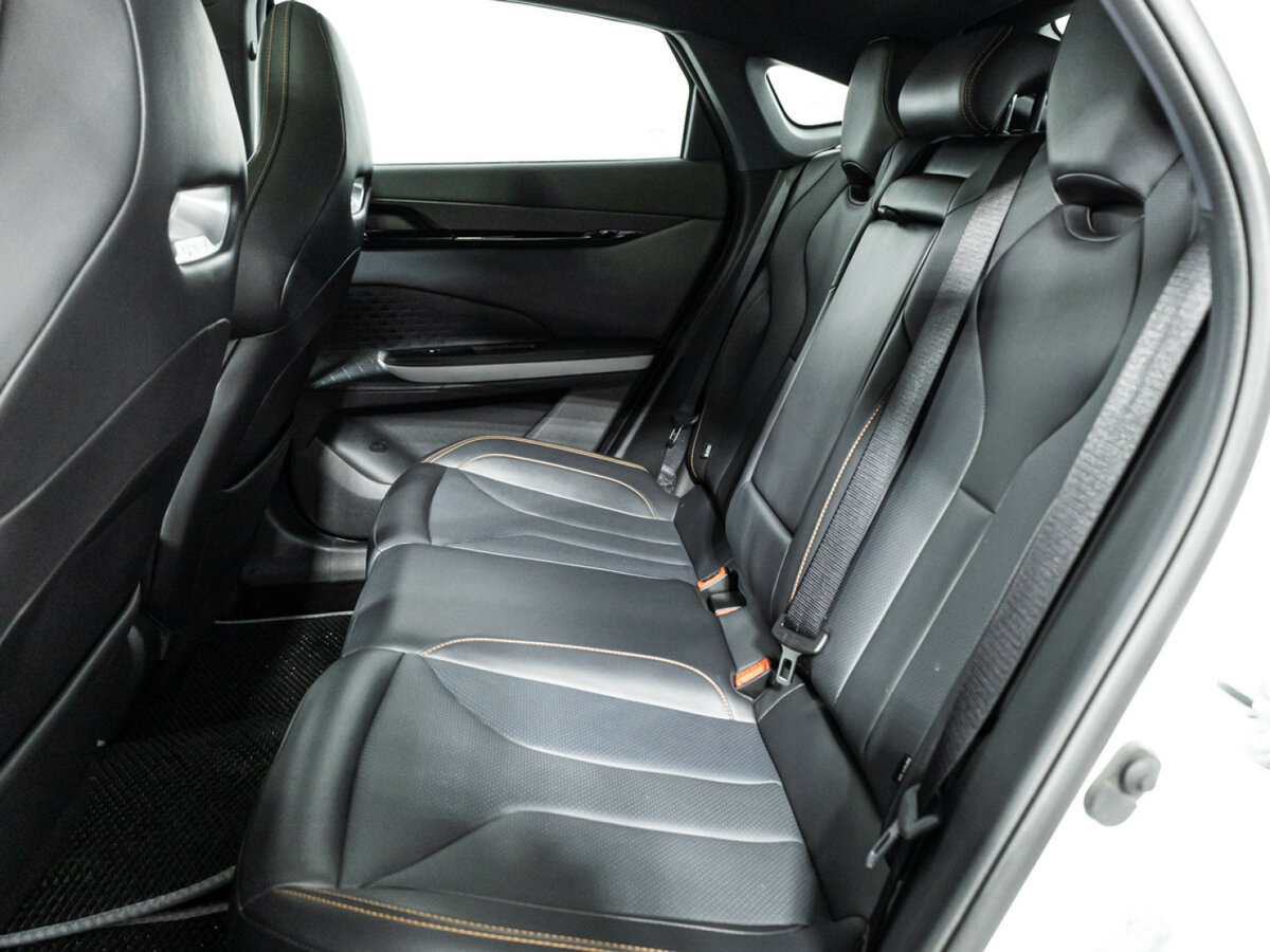 Changan UNI-V 2024 года с пробегом. Фото: #9