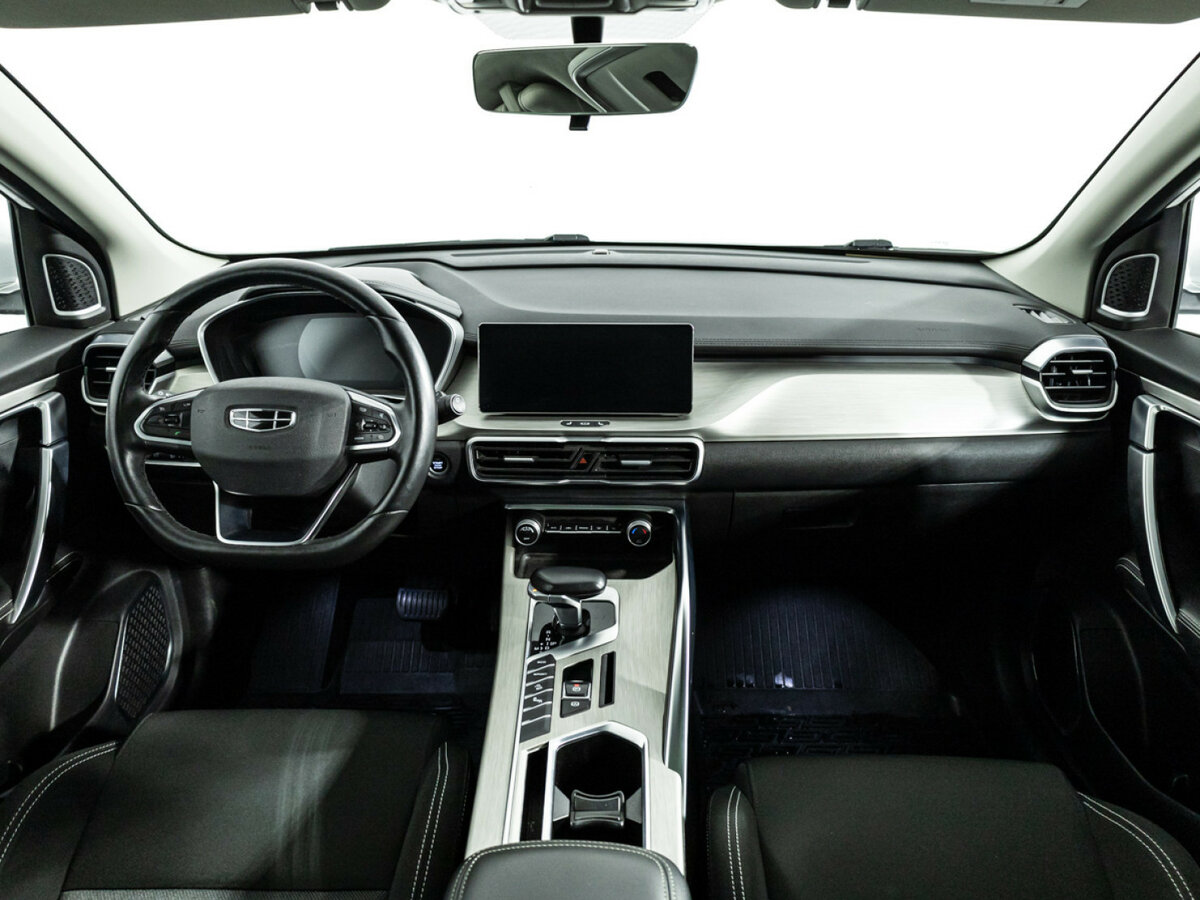 Geely Coolray 2023 года с пробегом. Фото: #12