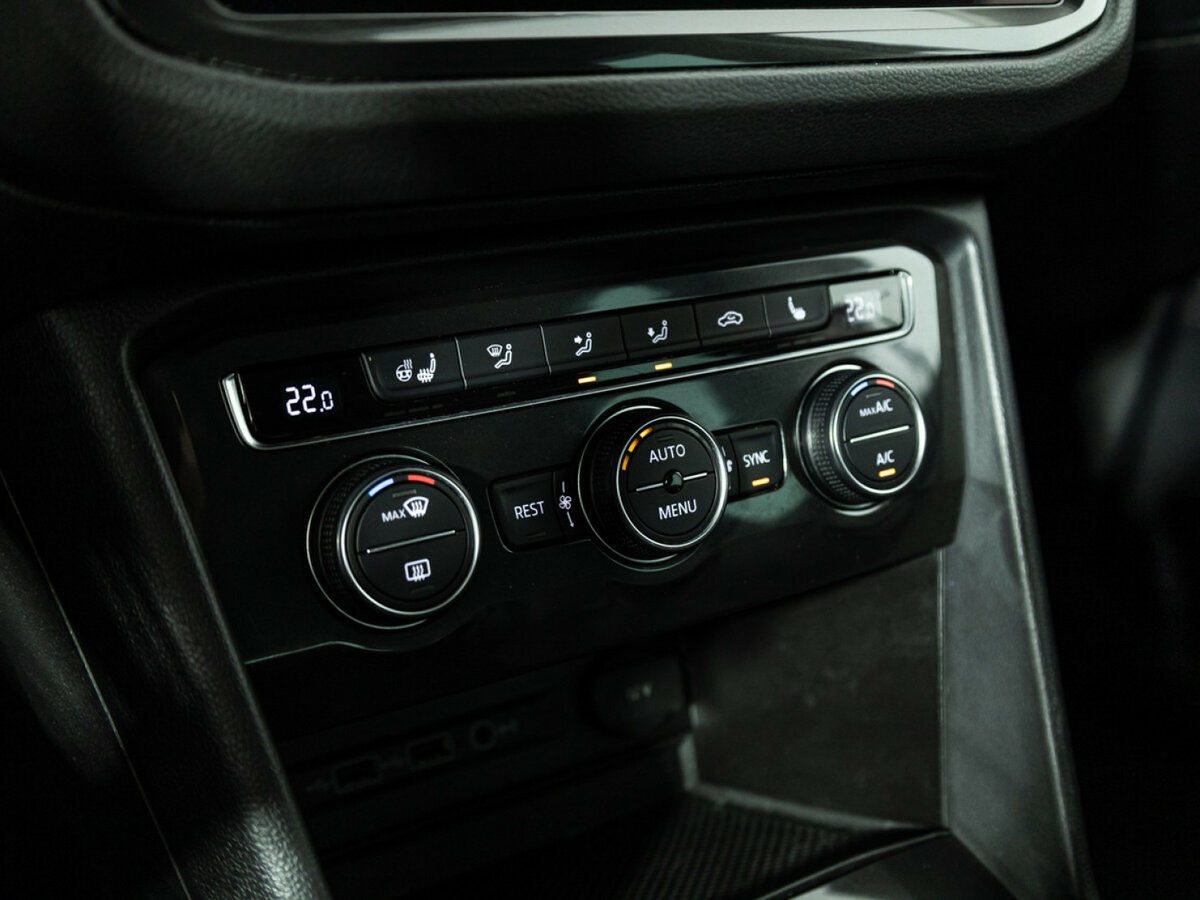 Volkswagen Tiguan 2018 года с пробегом. Фото: #15