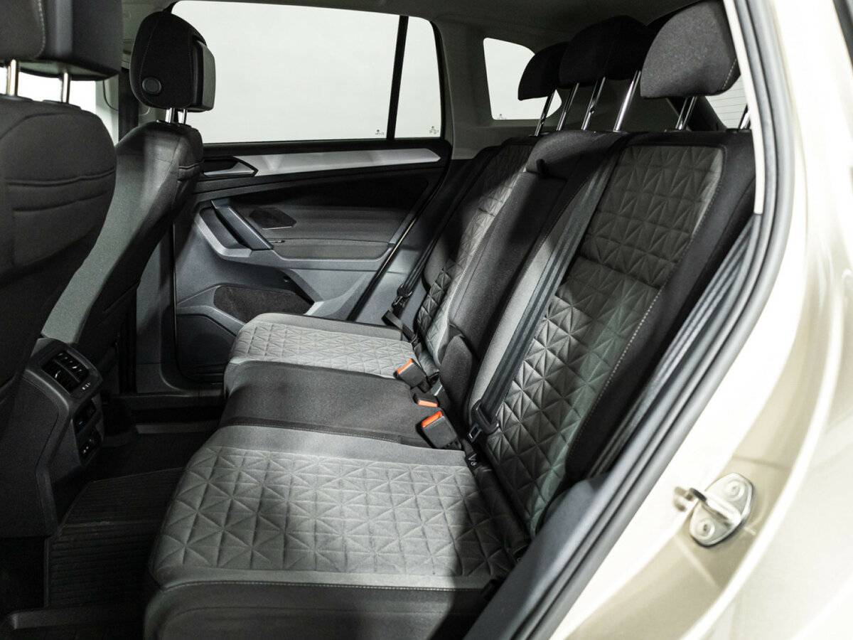 Volkswagen Tiguan 2021 года с пробегом. Фото: #9