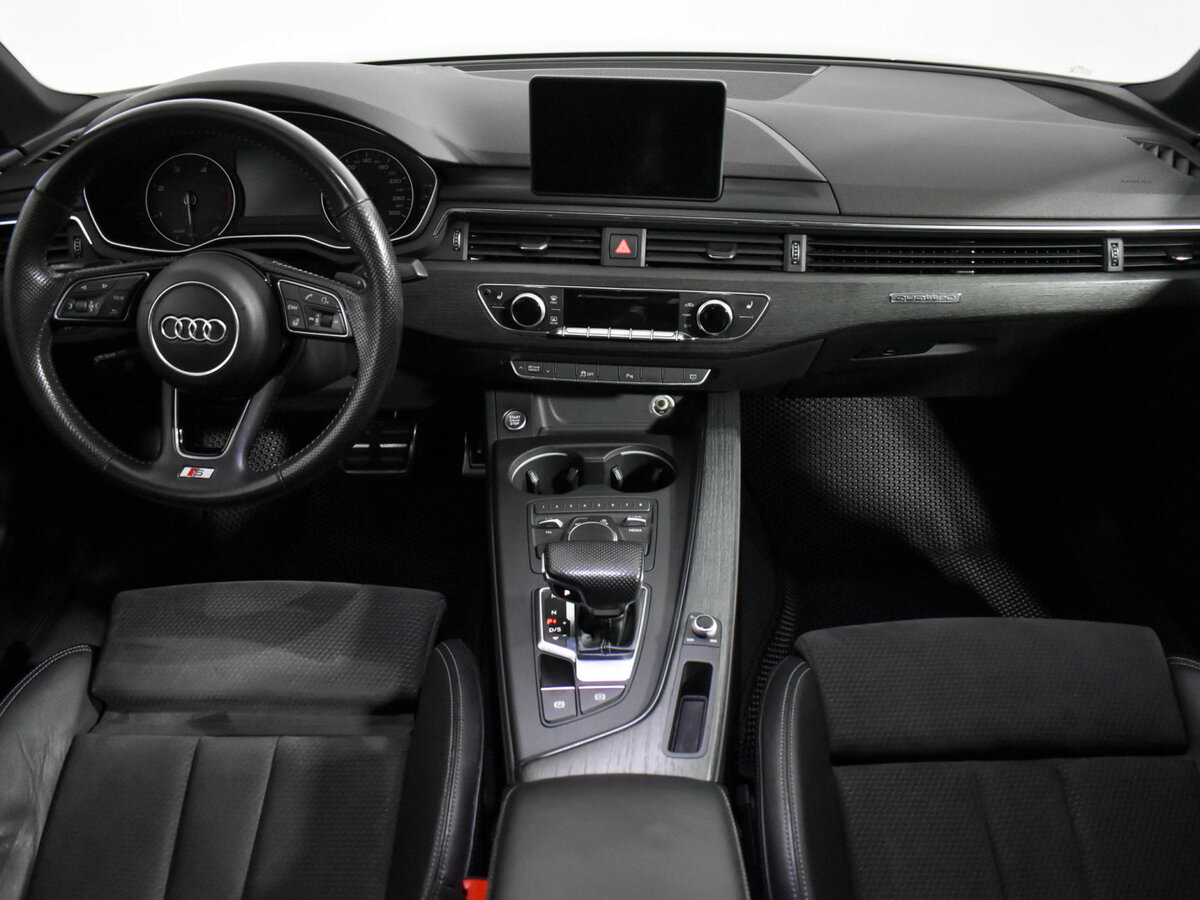 Audi A4 2017 года с пробегом. Фото: #12