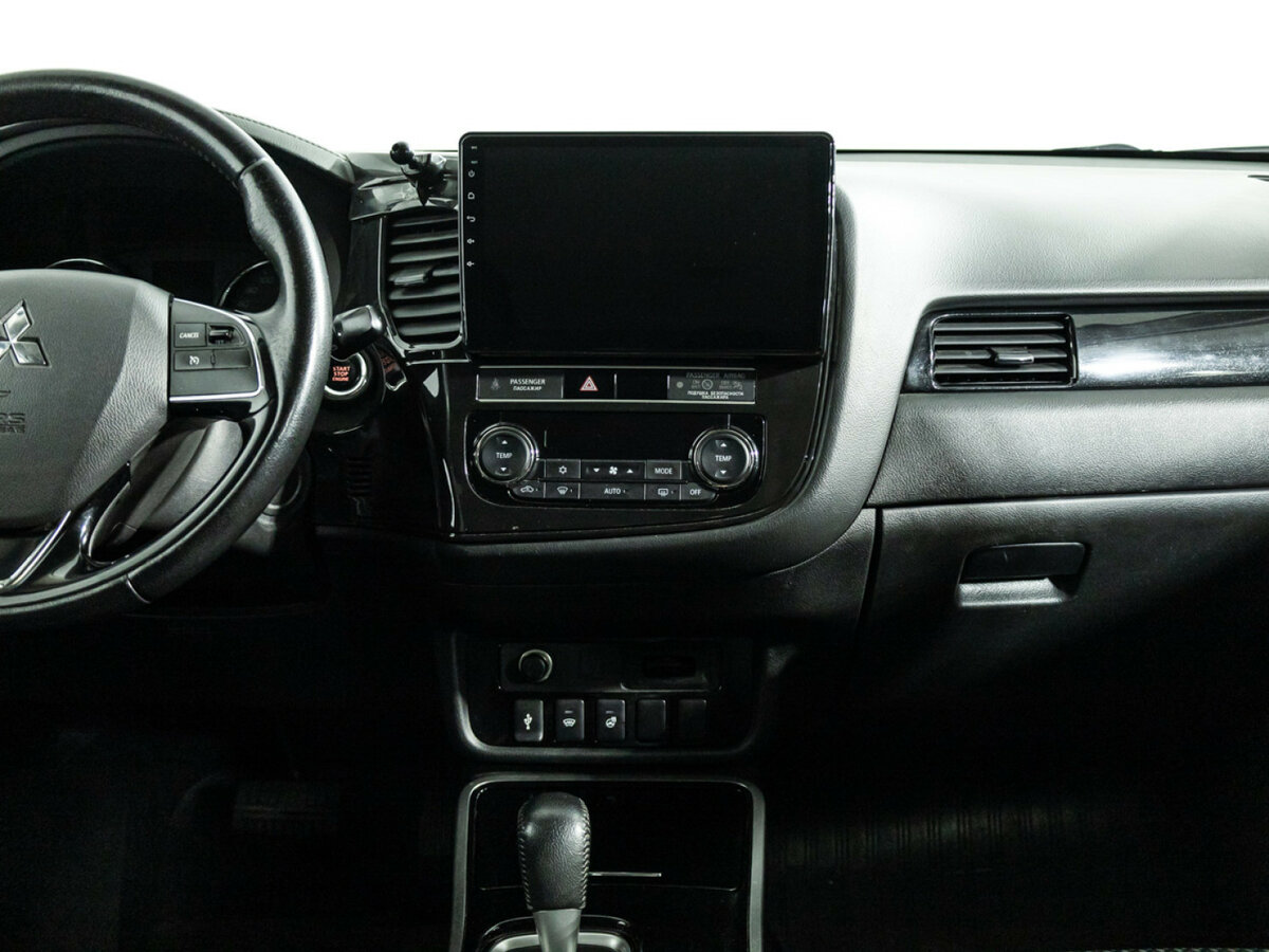 Mitsubishi Outlander 2018 года с пробегом. Фото: #13